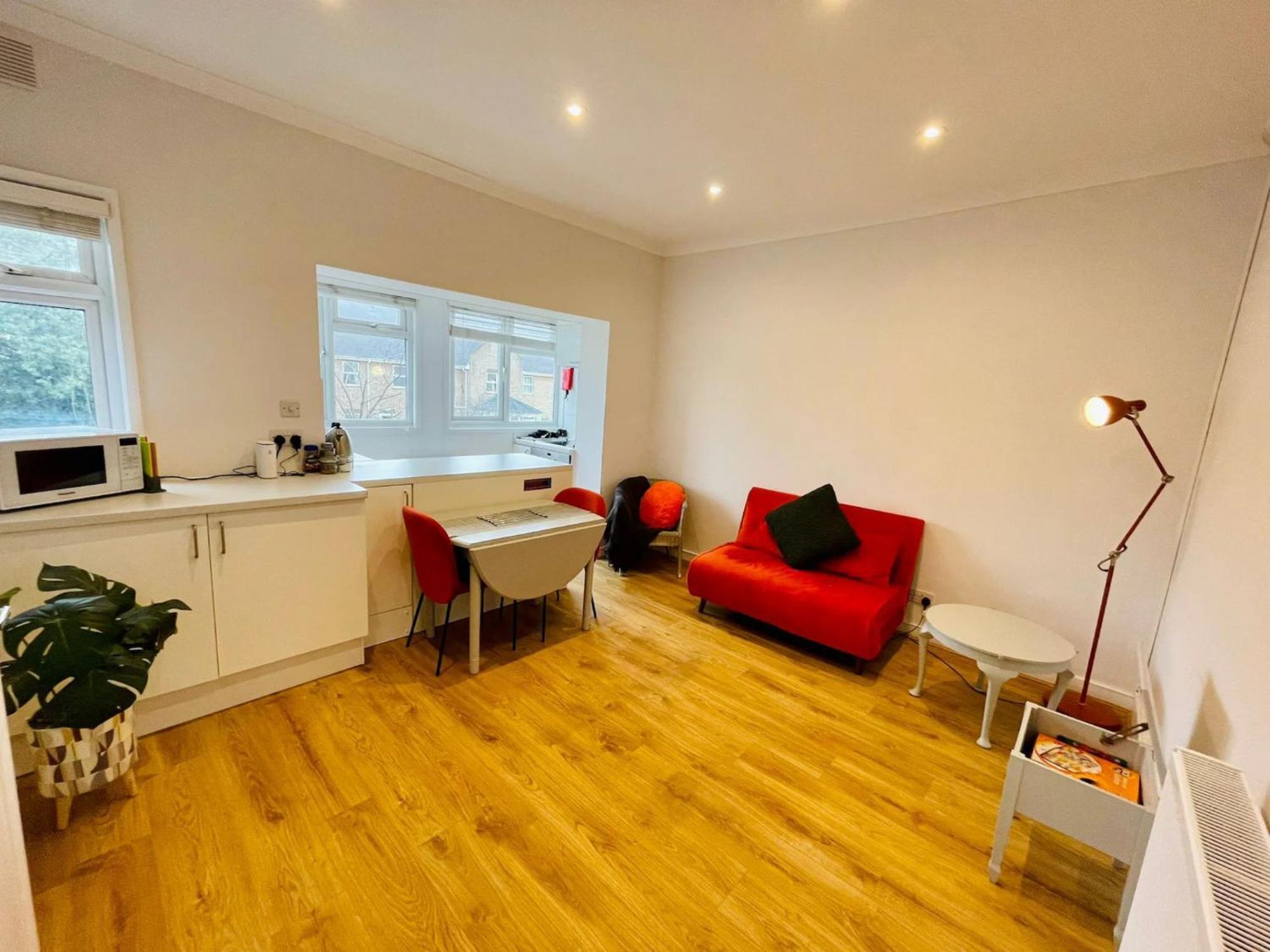 Flat In The Heart Of Leigh On Sea Less Than 2 Miles From The Beach Саутенд-он-Си Экстерьер фото