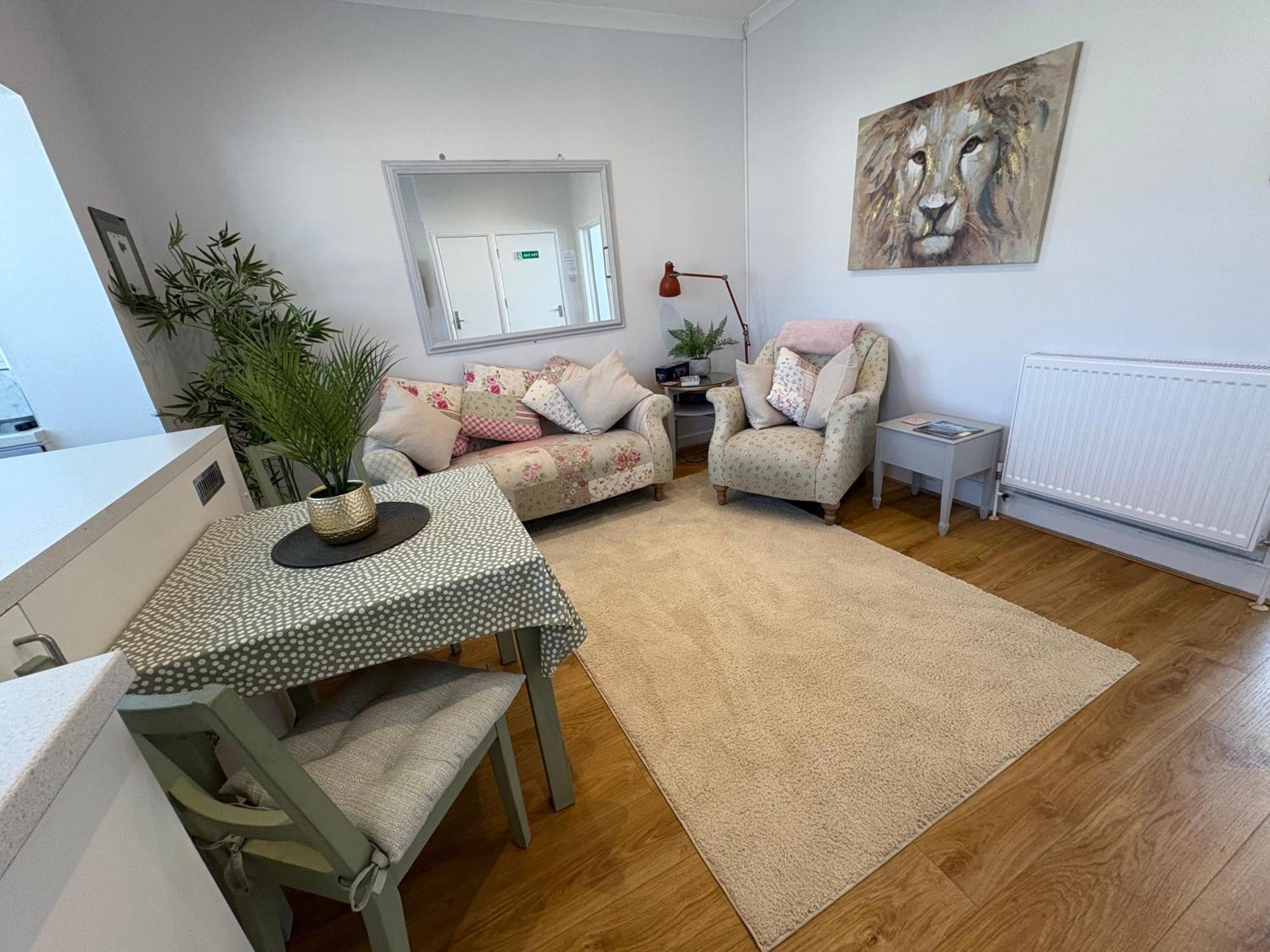 Flat In The Heart Of Leigh On Sea Less Than 2 Miles From The Beach Саутенд-он-Си Экстерьер фото
